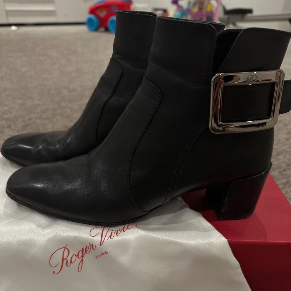 Roger Vivier Authentic heel boots size 6
